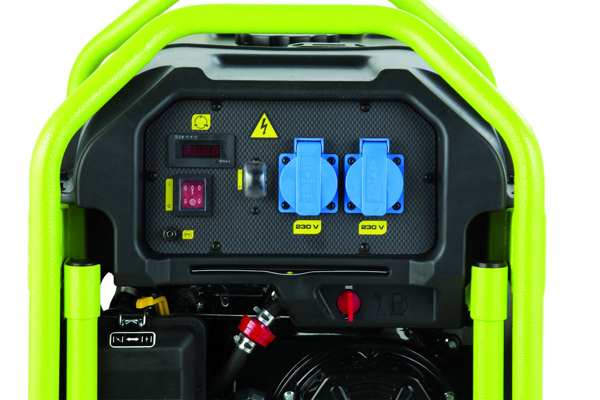 Pramac PX4000 AVR Generator - Single Phase 230V/115V Recoil Start